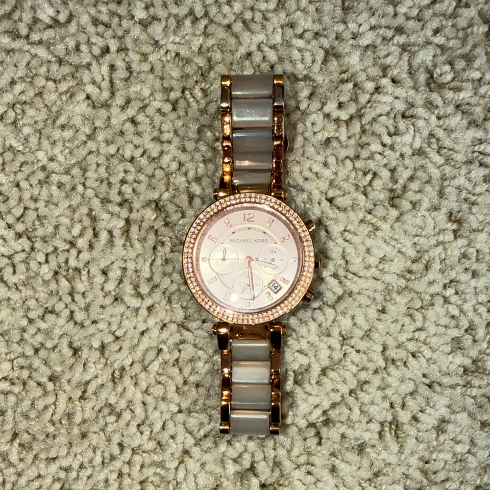 Michael Kors rose gold watch